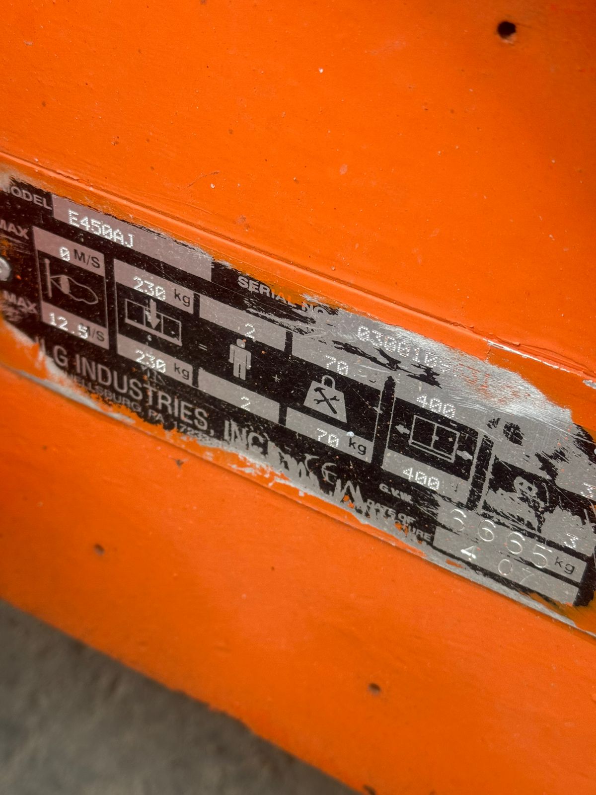 JLG E 450 AJ loading=