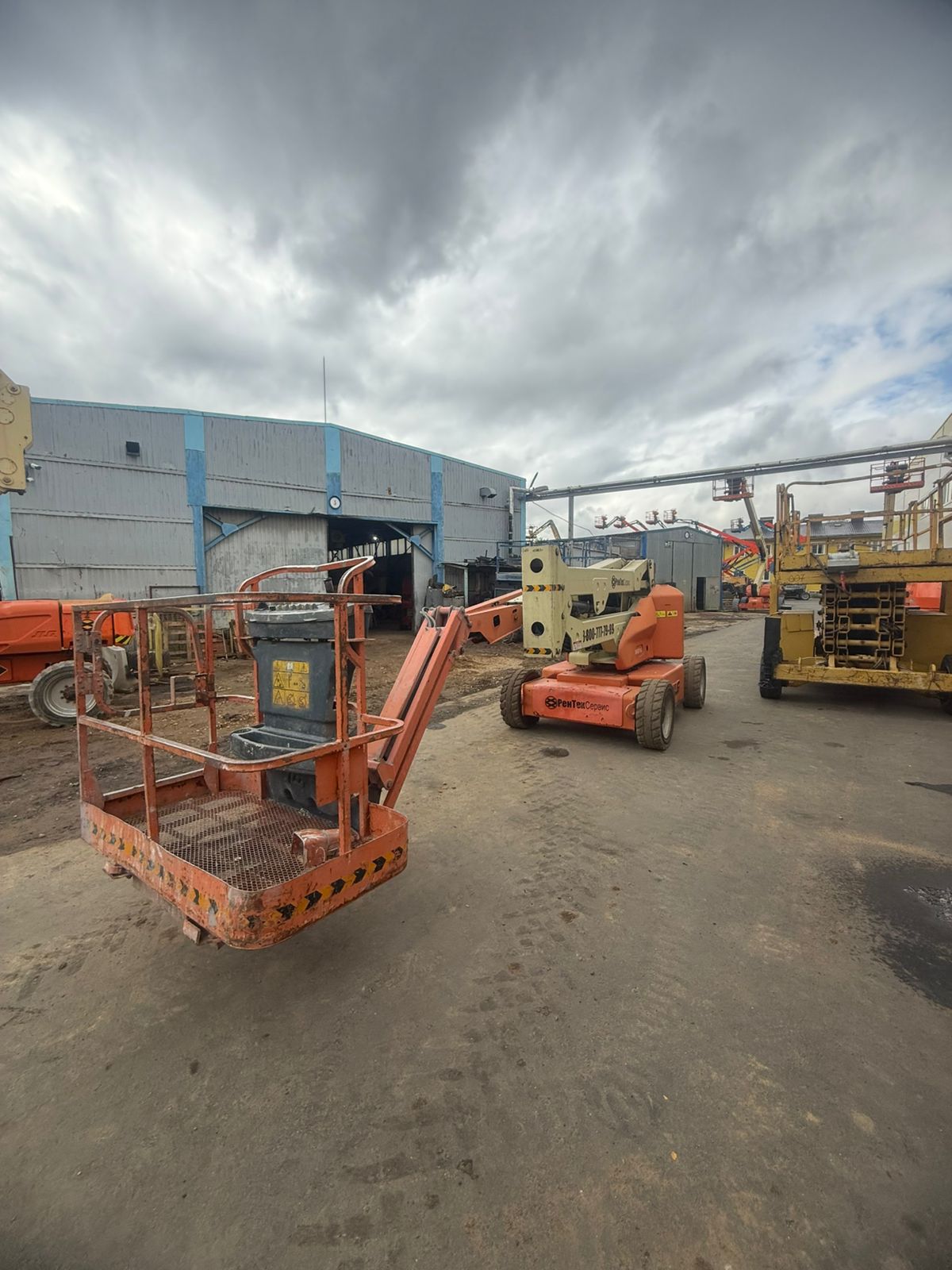 JLG E 450 AJ loading=